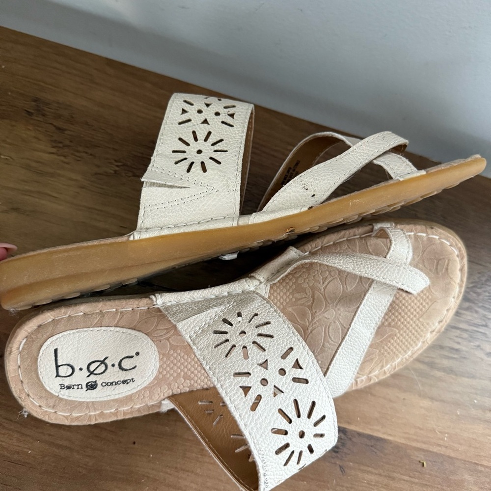 b.o.c. Women's White Sandals 7 - Picture 2 of 7